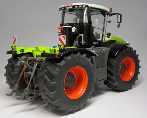 CLAAS Xerion 4000 Trac VC miniatuur tractor in de schaal 1:32 van het merk Weise Toys