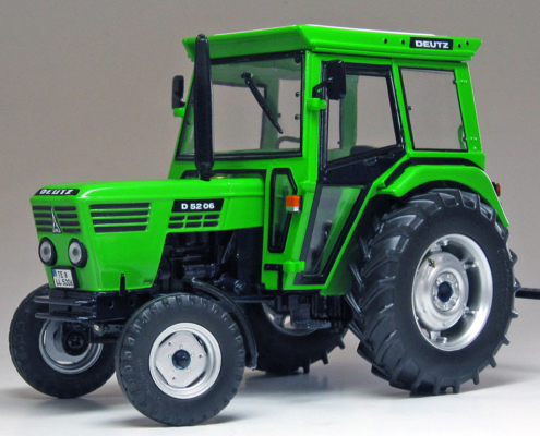 DEUTZ D 52 06 miniatuurmodel in schaal 1:32 van het merk weise toys