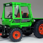 DEUTZ Intrac 2003 A miniatuur tractor in schaal 1:32 van het merk weise toys