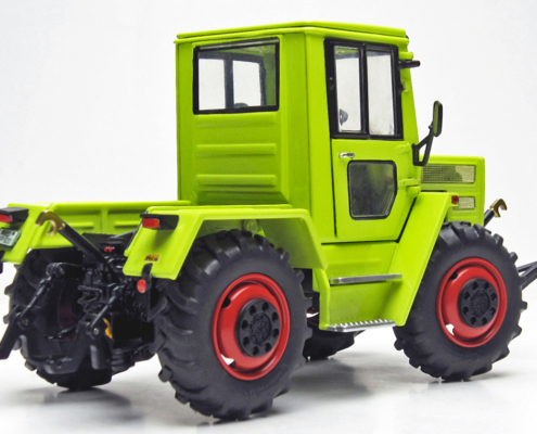 MB-trac 800 (W440) miniatuur tractor in schaal 1:32 van het merk weise toys