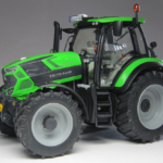 Deutz-Fahr 6185 TTV Agrotron miniatuurtractor in schaal 1:32 van het merk weise toys