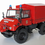 Unimog 406 Fire Department miniatuurmodel in schaal 1:32 van het merk weise toys