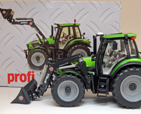 Deutz-Fahr Agrotron 6180 TTV with STOLL frontloader FZ 30 miniatuurmodel in schaal 1:32 van het merk weise toys