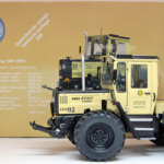 MB-trac 1000 (W441) Stotz miniatuur tractor ion schaal 1:32 van weise toys