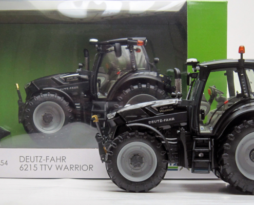 Deutz-Fahr 6215 TTV WARRIOR miniatuurmodel in schaal 1:32 van het merk weise toys