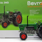 Deutz D 80 06 2WD miniatuur tractor in schaal 1:32 van het merk weise toys