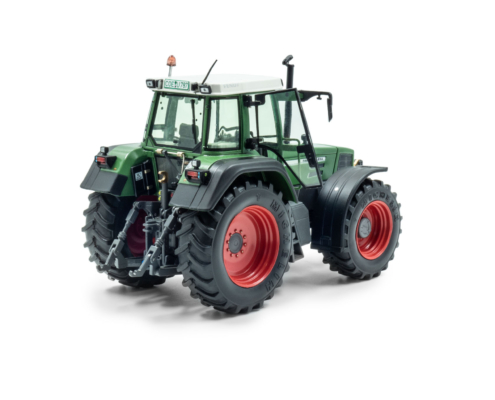 Fendt Favorit 816 scale model