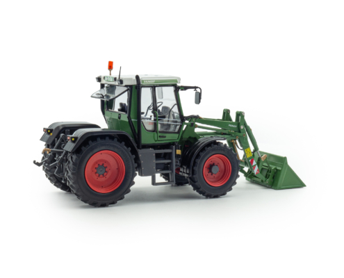 Fendt Xylon 524 with frontloader miniatuur in schaal 1:32
