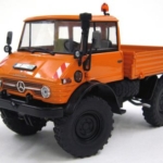 Unimog 406 (U84) Kommunal miniatuurmodel in schaal 1:32 van het merk Weise Toys