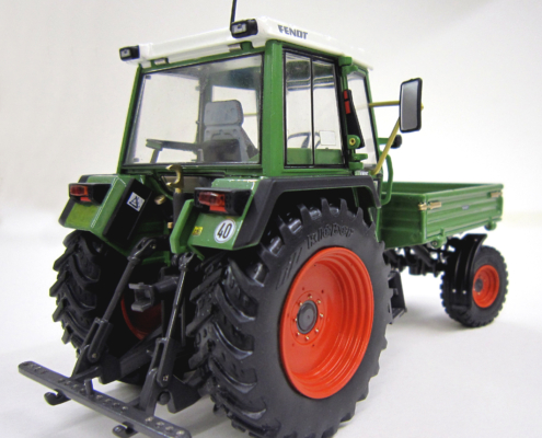 Fendt 360 GT implement carrier with cargo bed