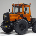MB-trac 1100 (W441) Communal miniatuurtractor in schaal 1:32 van het merk weise toys